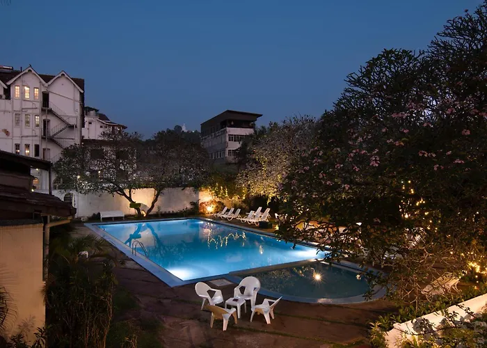 Queen\'S Hotel