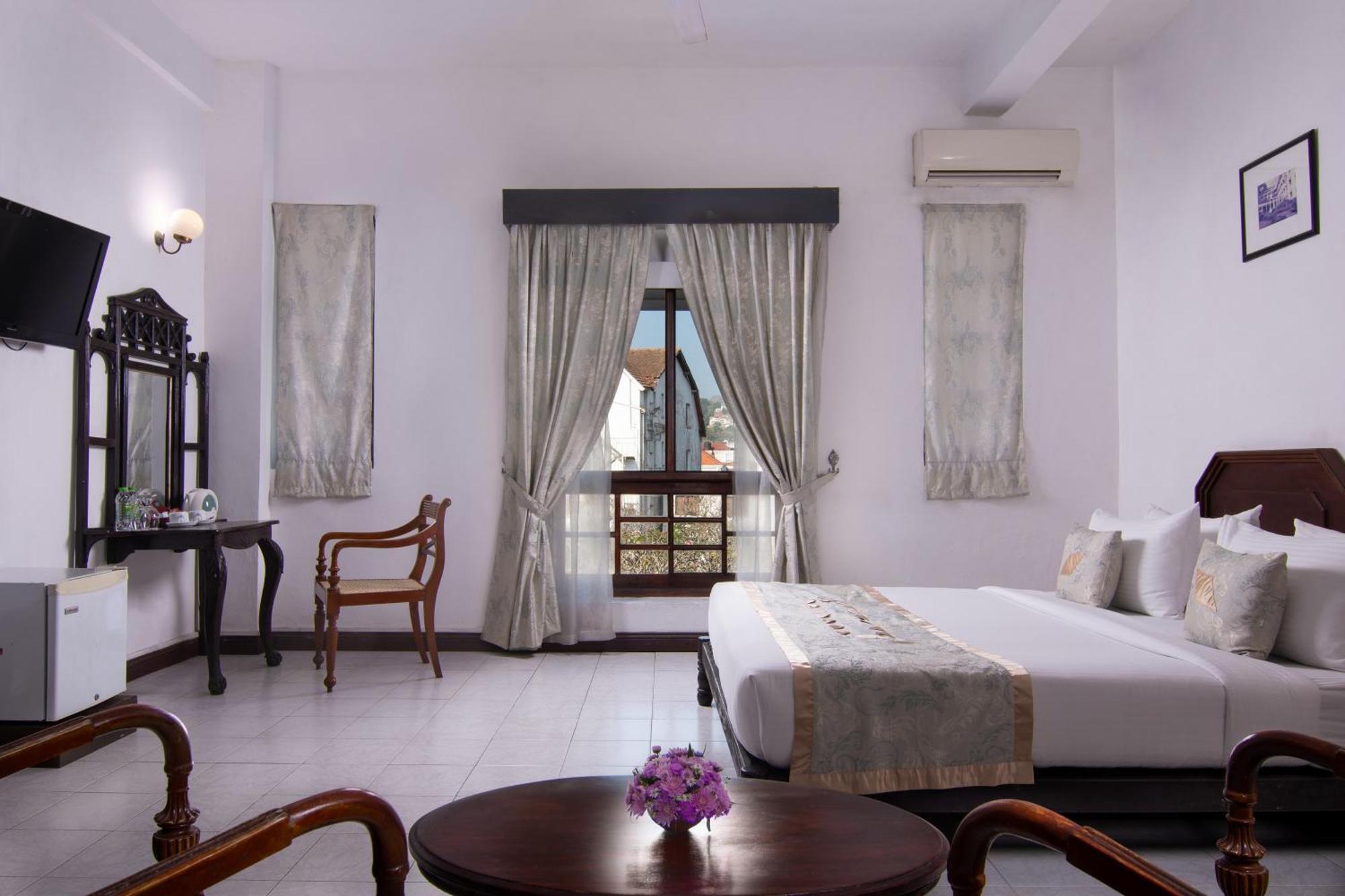 Hotel Queen's