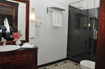Queen's 5* Kandy