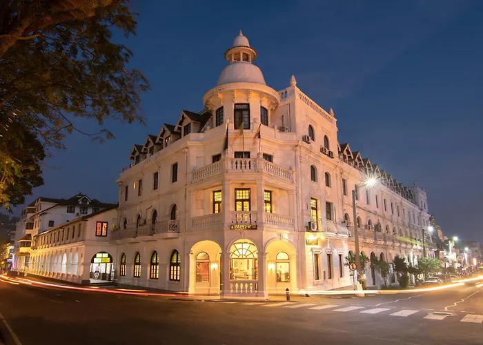 Queen\'S Hotel