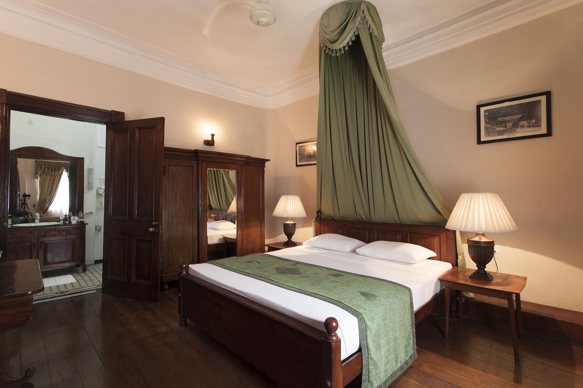 Queen's 5* Kandy